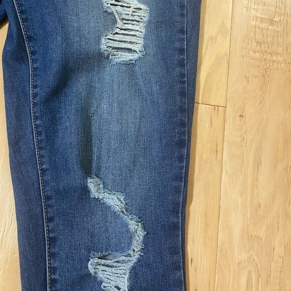 Universal Thread high rise distressed/deconstructed jegging in size 4/27R - Picture 10 of 14